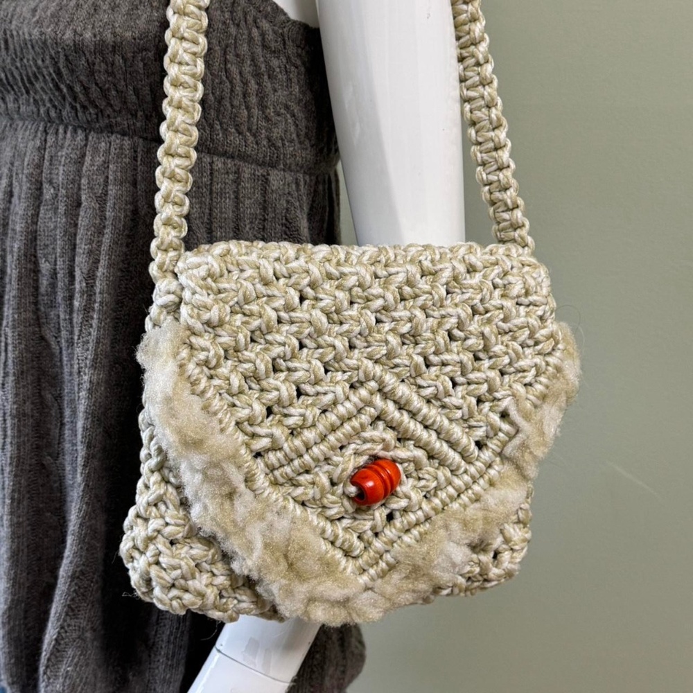 Vintage Boho 70s Handmade Crochet Shoulder Bag‎ – Cottagecore Faux Fur Trim with